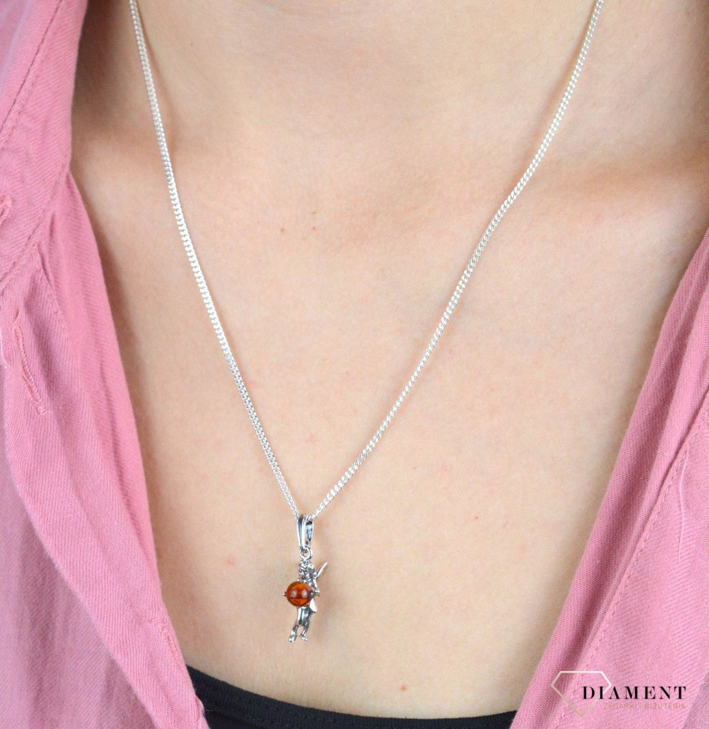 Łańcuszek srebrny pancerka DIA-LAN-5963-925 1,5mm. Łańcuszek to bardzo dobry pomysł na prezent dla siebie lub bliskiej osoby. Najchętniej wybierany jest jako prezent urodzinowy, ale nie tylko..jpg